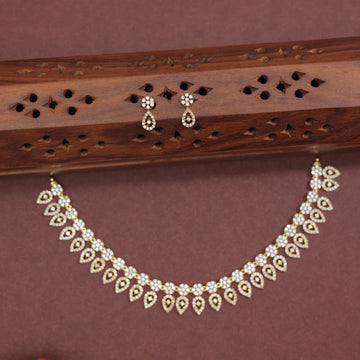 IVORY DEWDROP NECKLACE