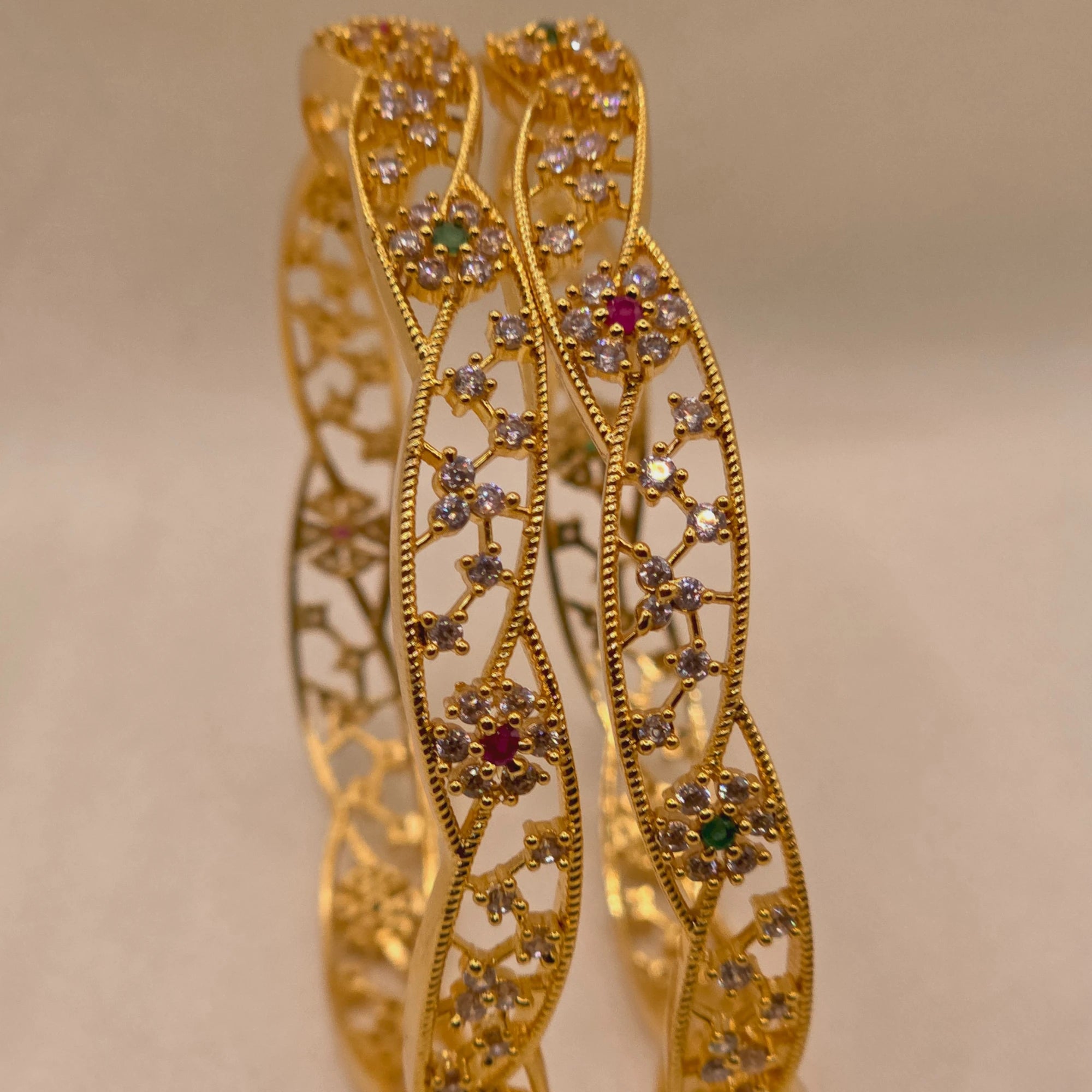 PRISMA PETALS AD BANGLES