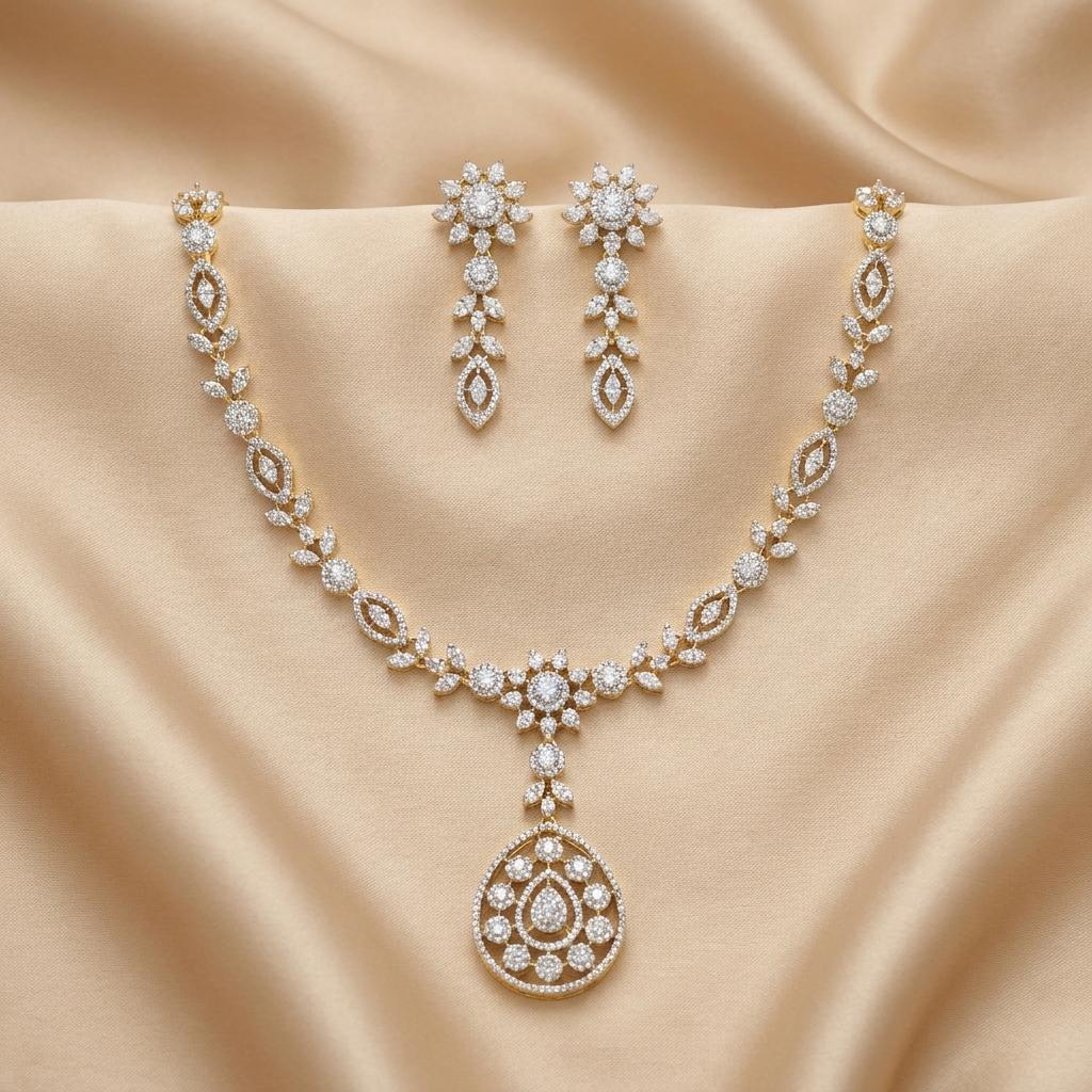 Aurelia AD Pendant Neckpiece