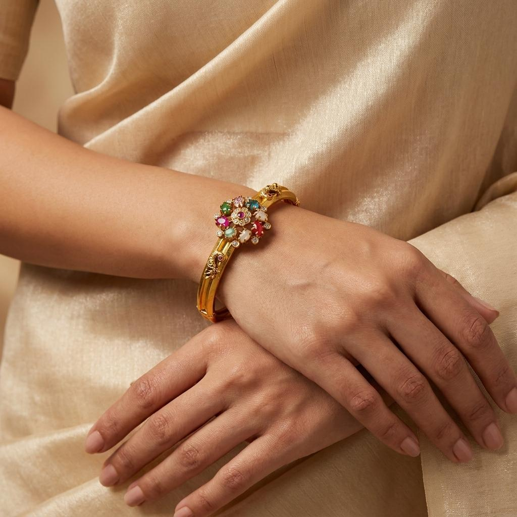Navaratna Floral Kada