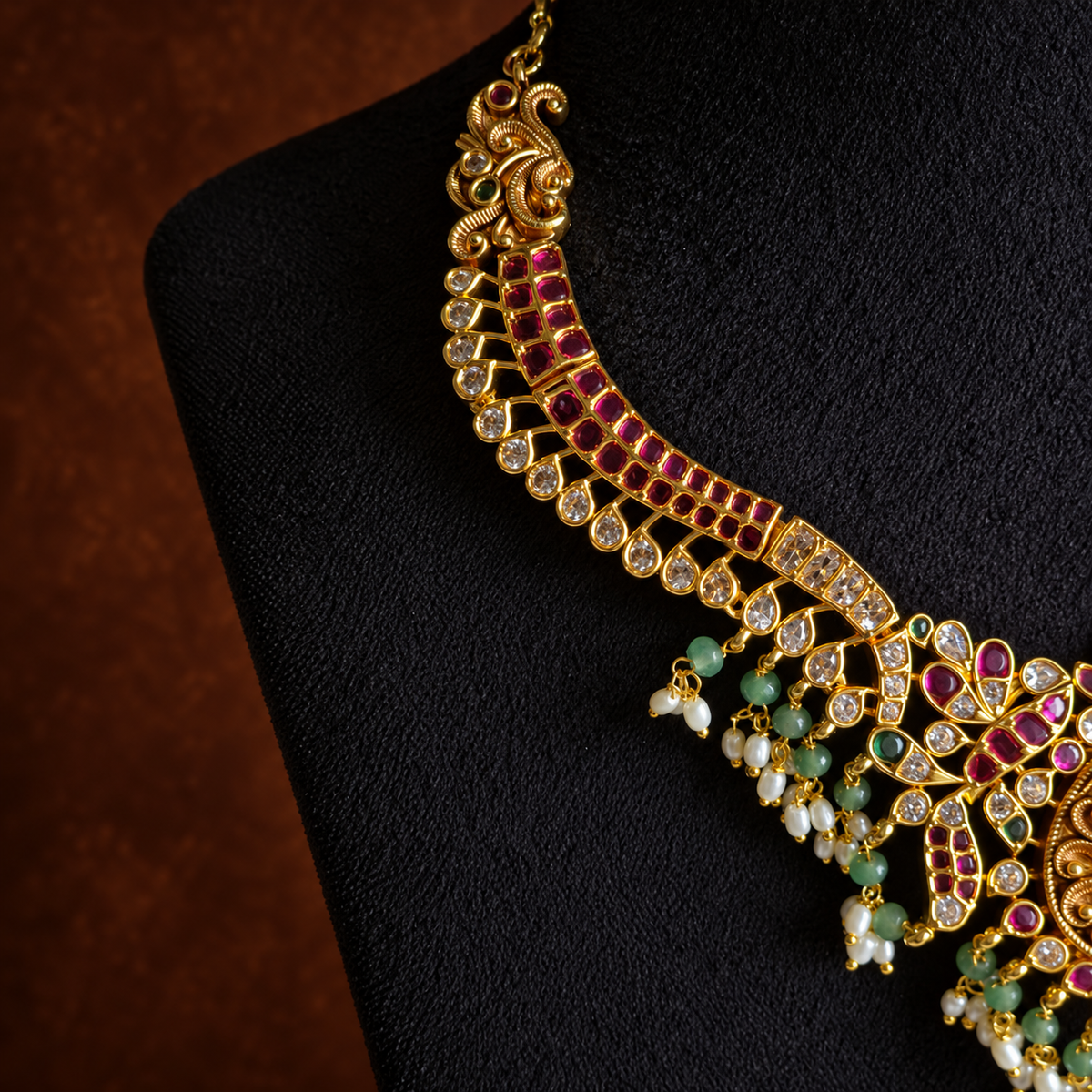 Antique Gold Ruby Green Necklace Set