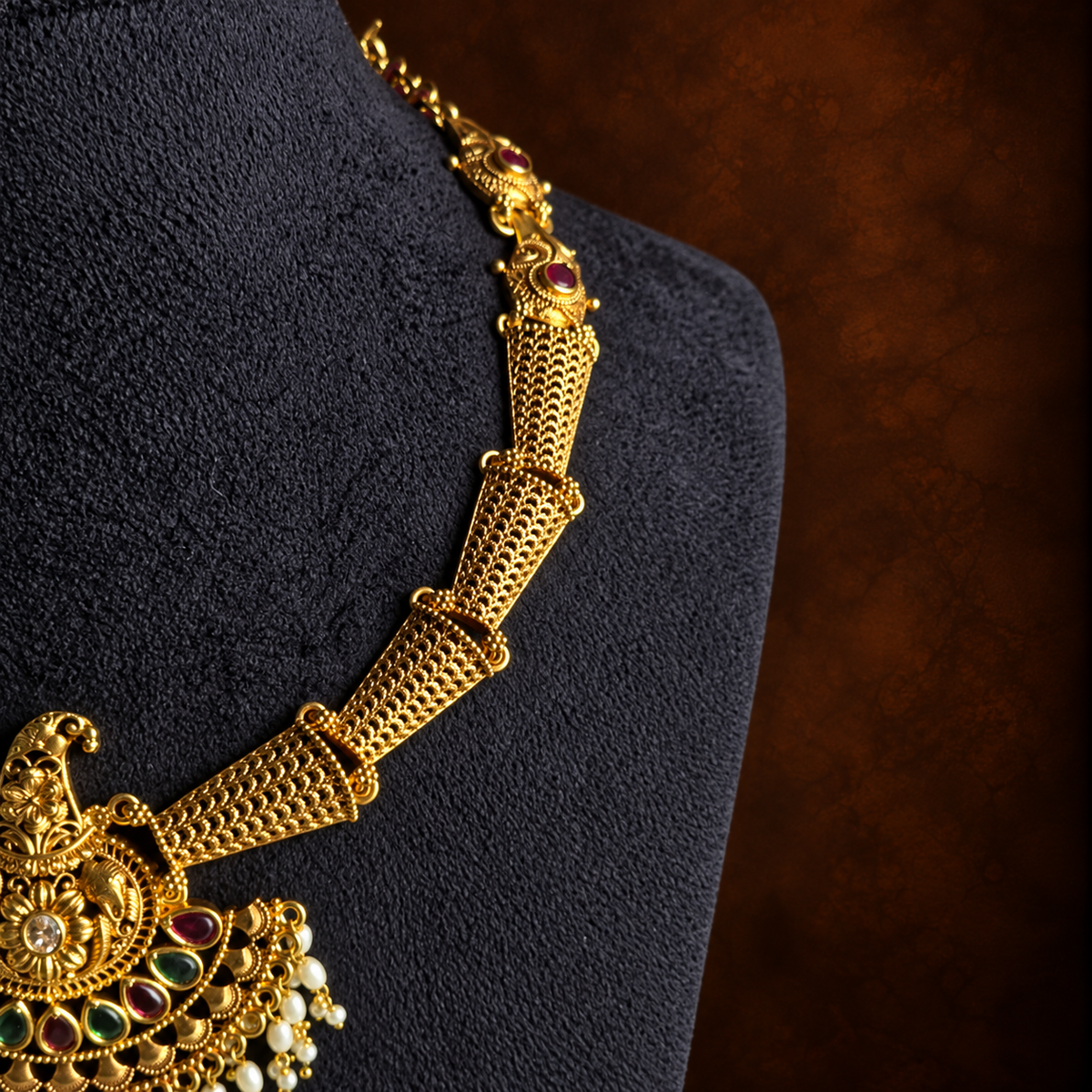 Antique Gold Temple Pearl Necklace Set