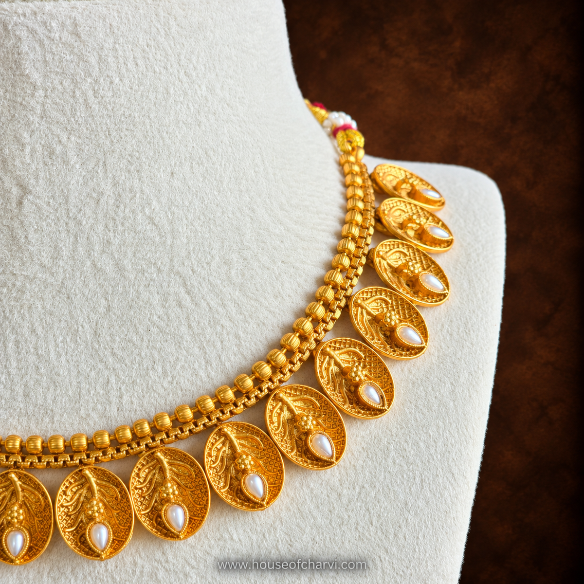 Antique Gold Paisley Necklace Set