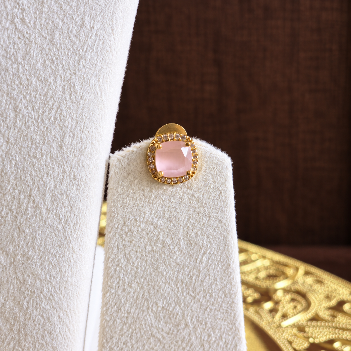 Minimal Pink Stone Gold-Toned Necklace Set