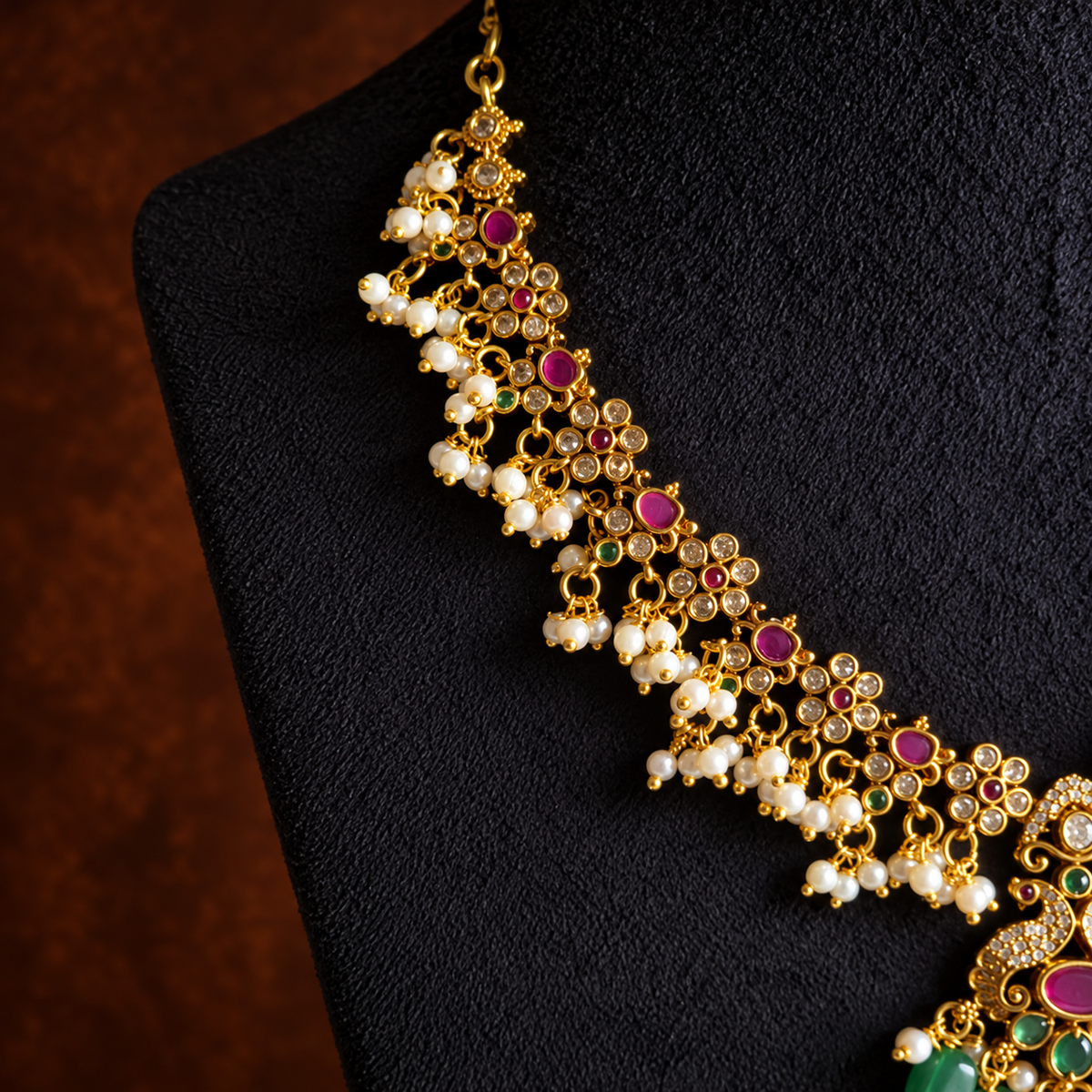 Ruby Green Pearl Necklace