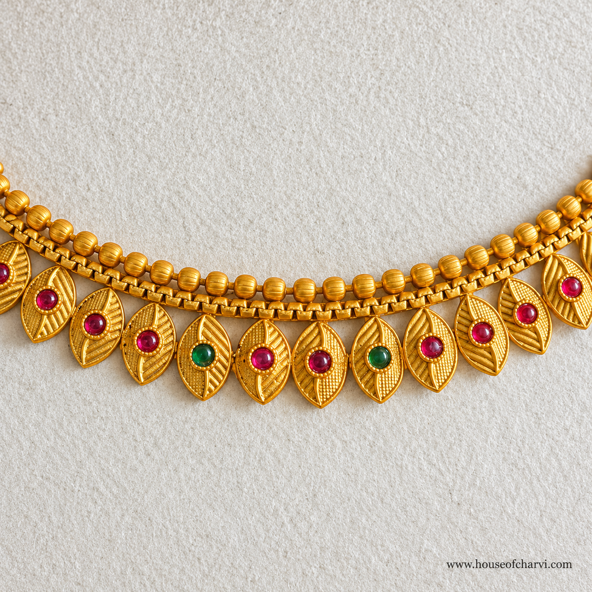 Leaf Motif Antique Choker Set