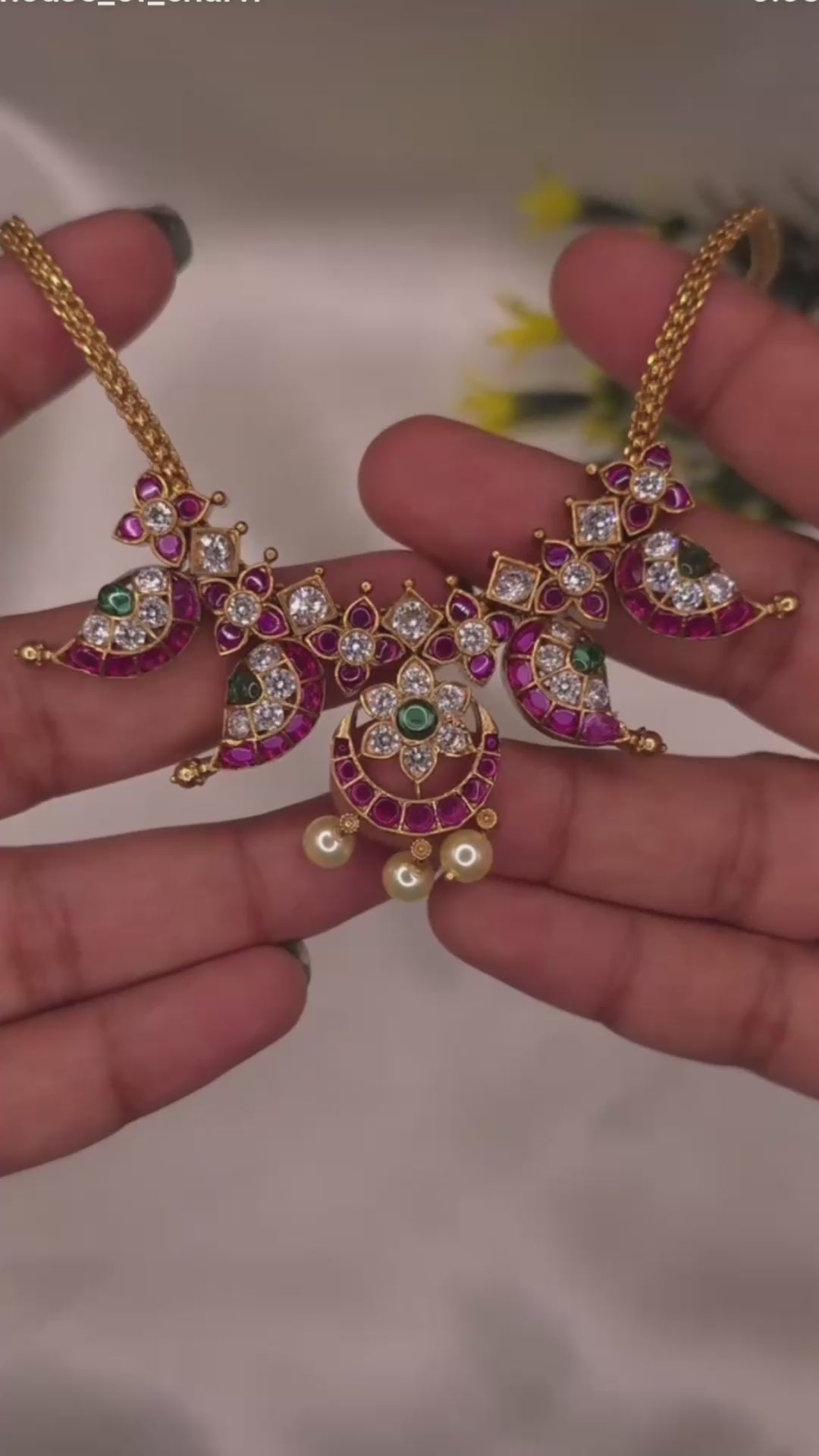 Paisley Floral Chandbali Necklace Set