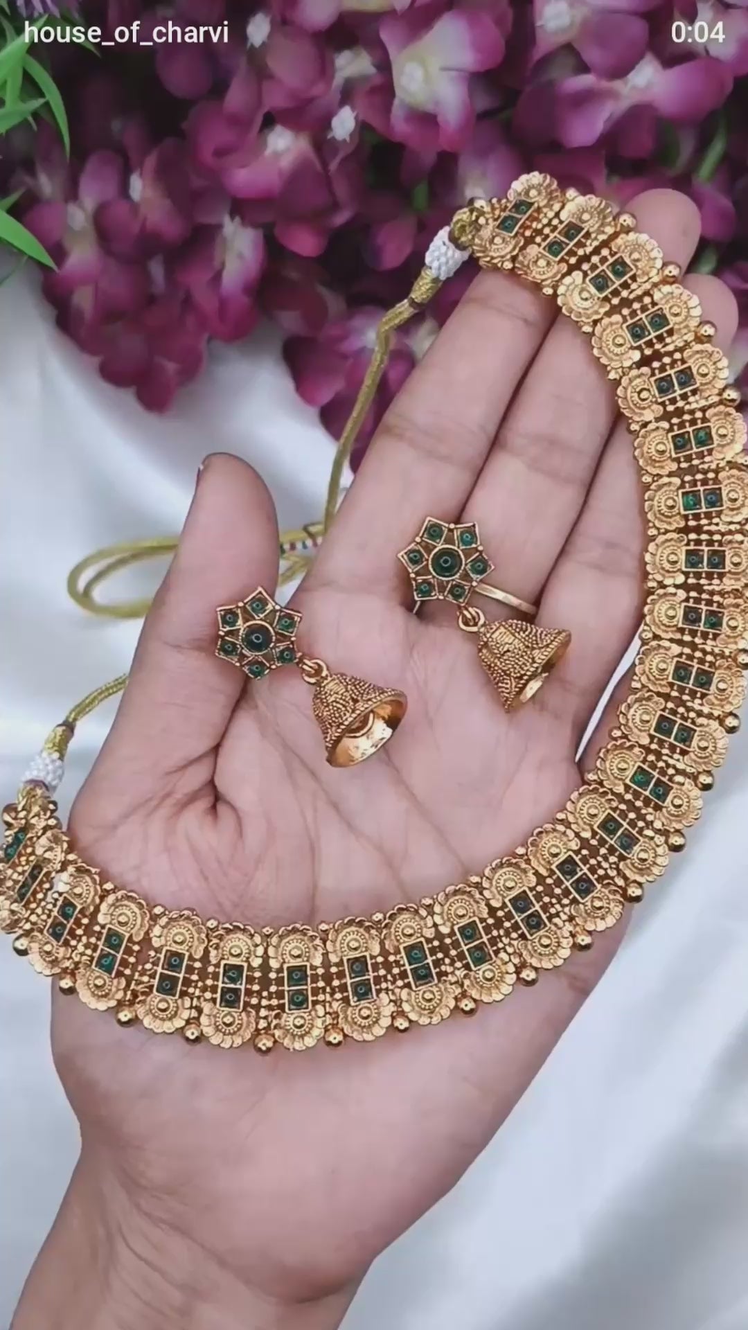 Emerald Floral Necklace