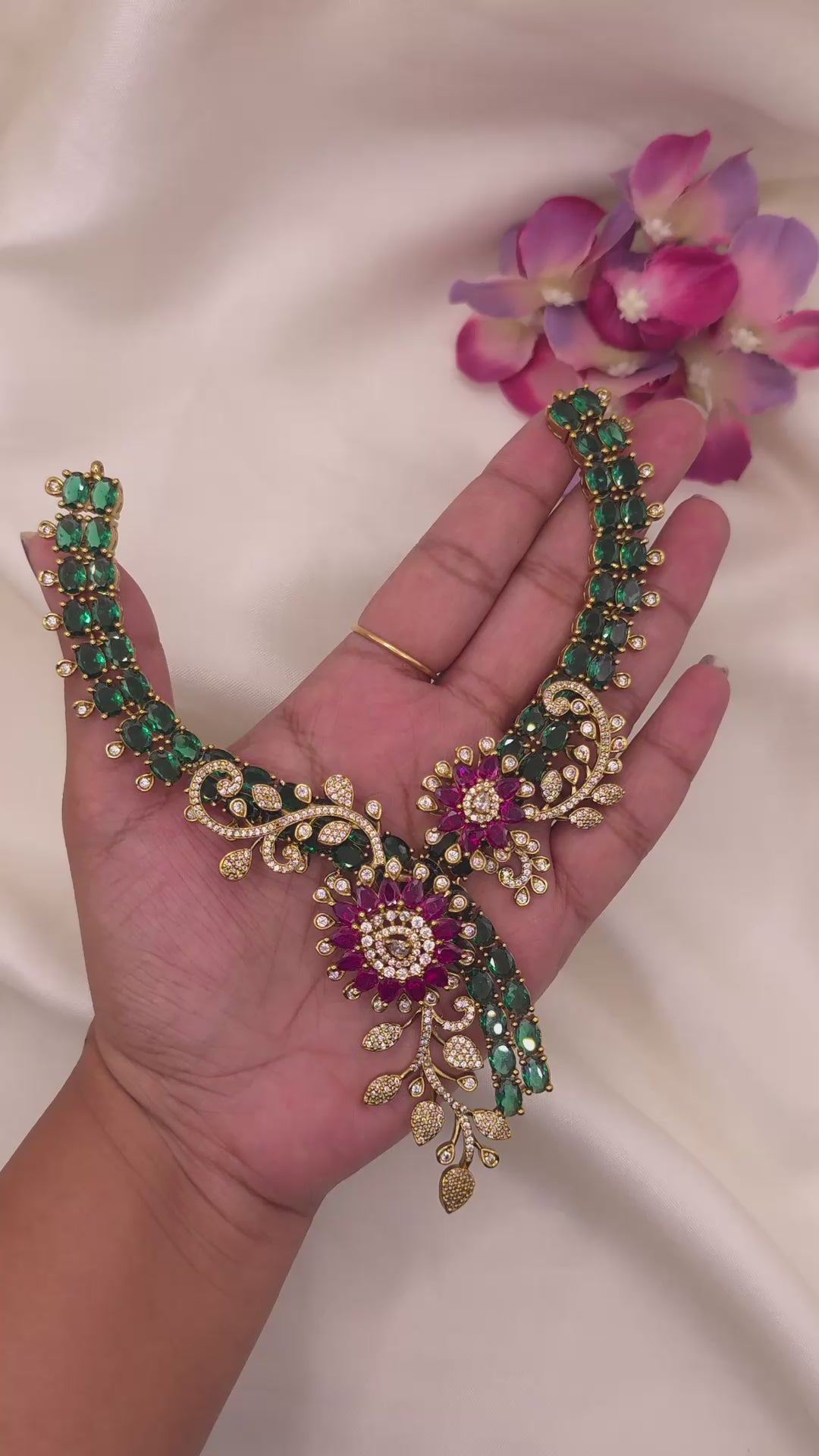 Emerald Ruby Floral Set