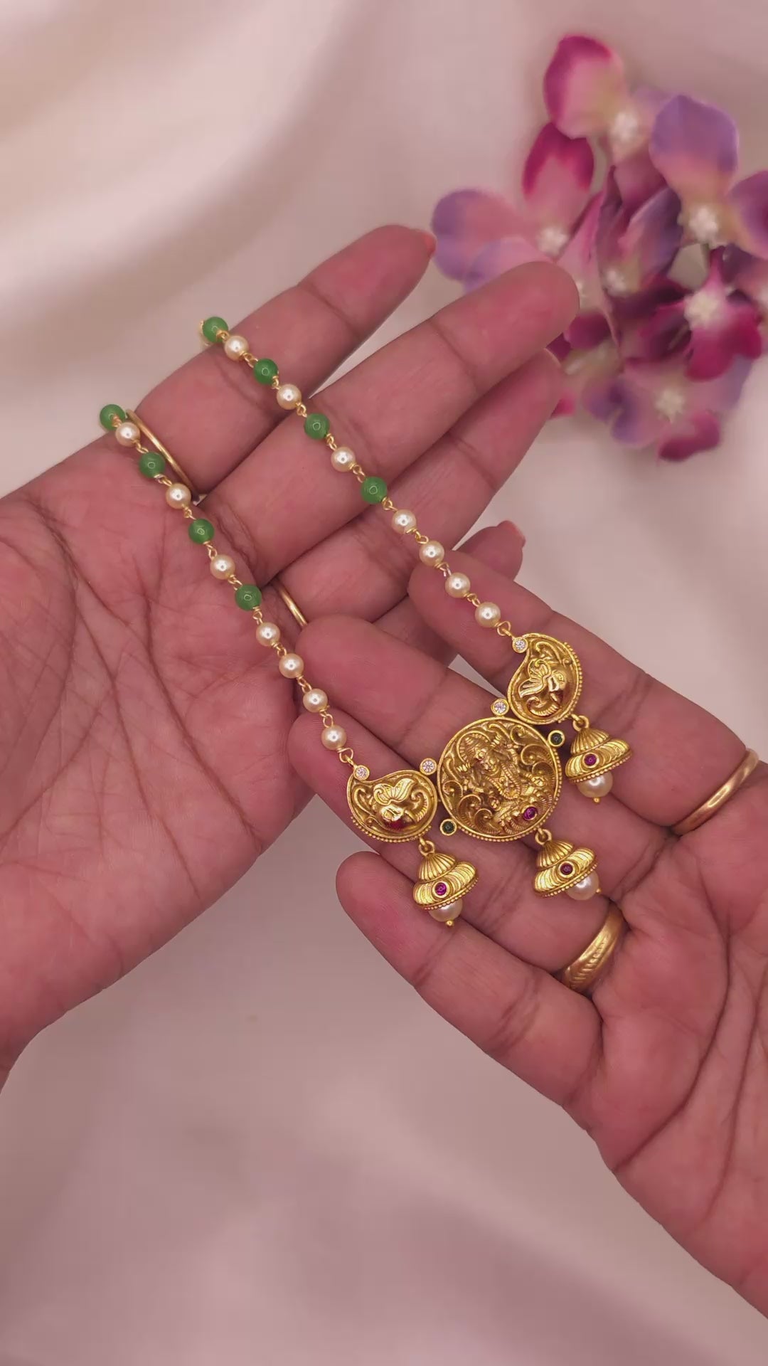 Temple Pearl Green Set