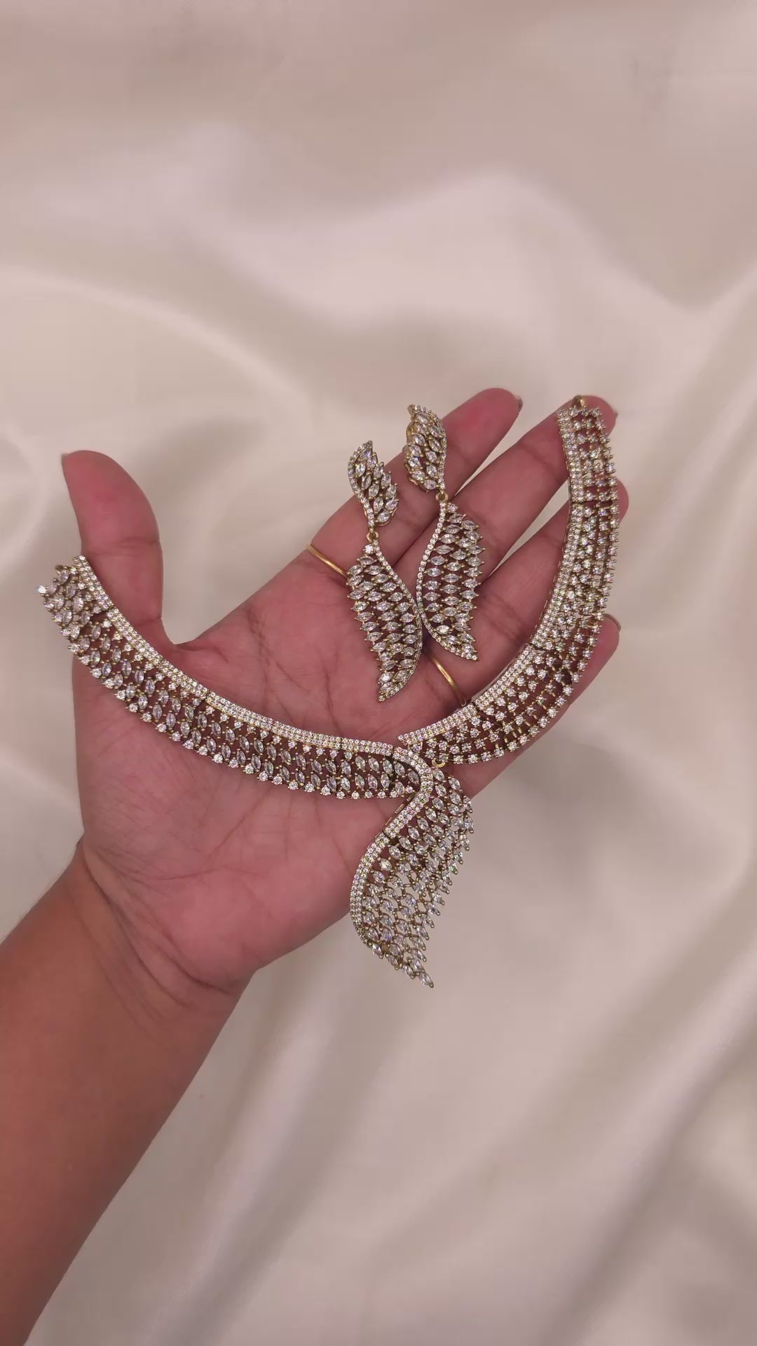 Elegant CZ Leaf Necklace Set