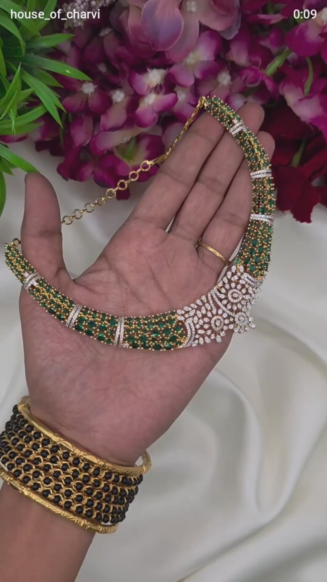 Royal Emerald Crown Hasli Necklace